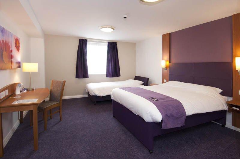 Premier Inn Glastonbury Kültér fotó
